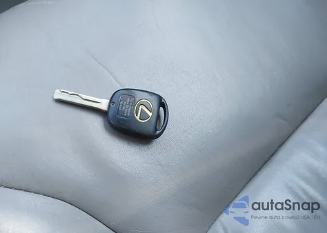 2003 Lexus Es 300 z USA, uszkodzony, nr VIN JTHBF30G830134683